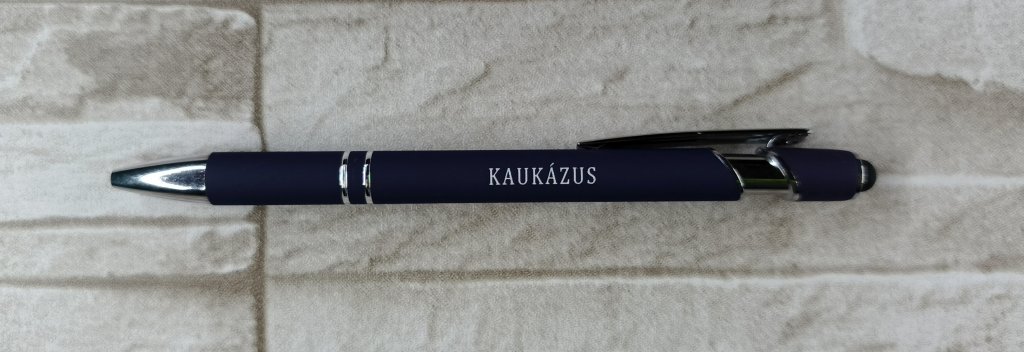 Kaukázus feliratú gravírozott toll